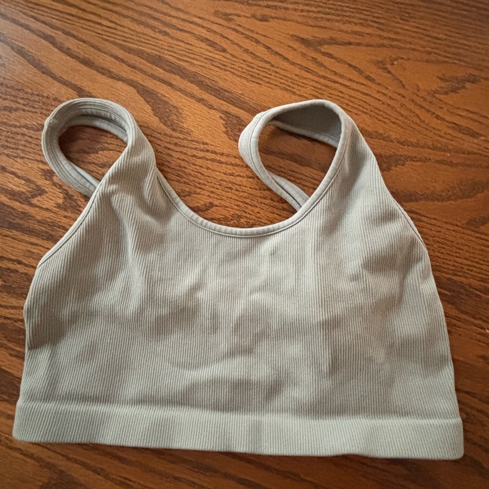 XS green sports bra
